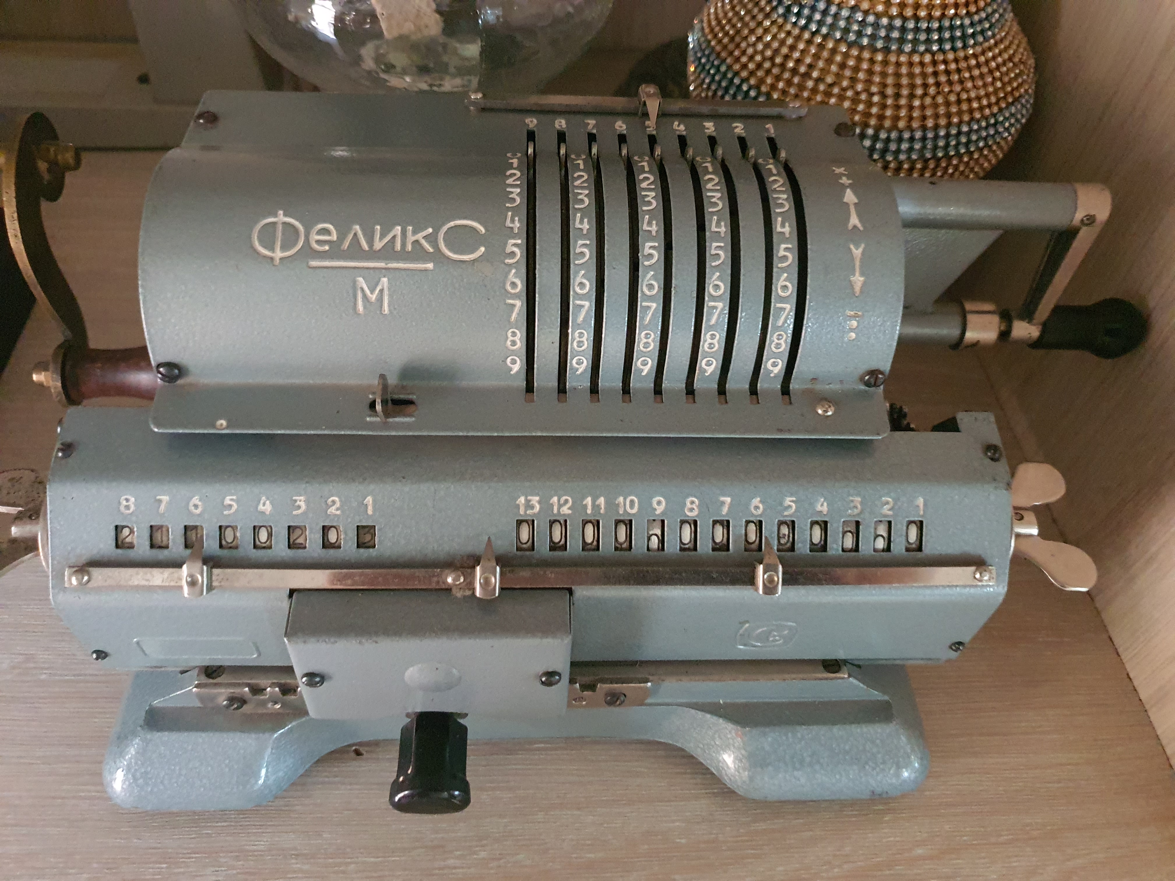 ماشین حساب فونیک قدیمی روسی