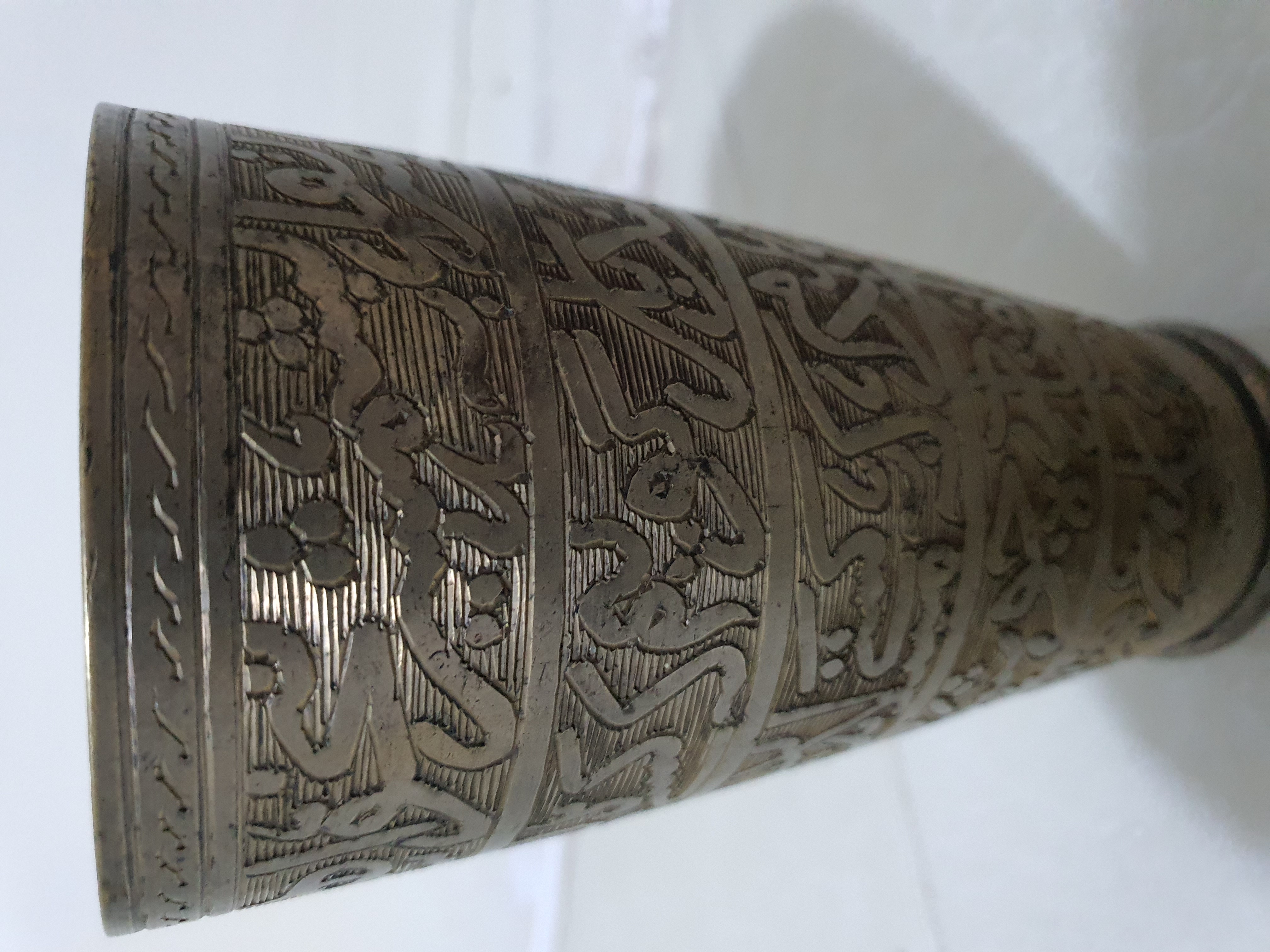 حکایت چهارم گلستان بصورت حکاکی روی لیوان